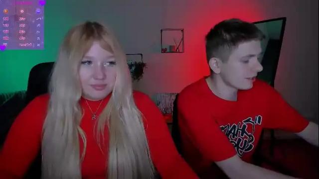 Image 2 of juli_kisss Stream on Chaturbate on 14 days ago