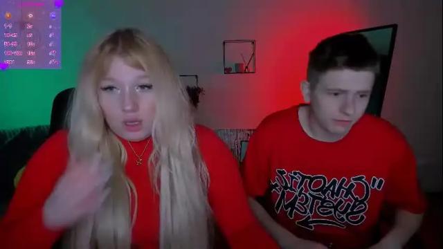 Image 4 of juli_kisss Stream on Chaturbate on 14 days ago