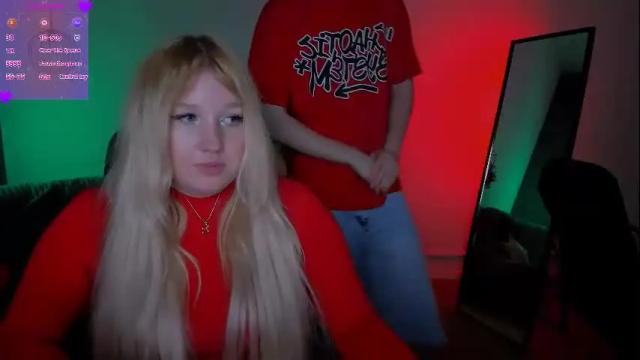 Image 7 of juli_kisss Stream on Chaturbate on 14 days ago