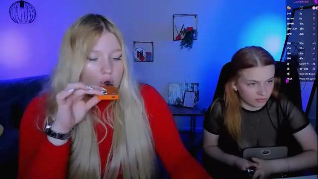 Image 4 of juli_kisss Stream on Chaturbate on 5 days ago