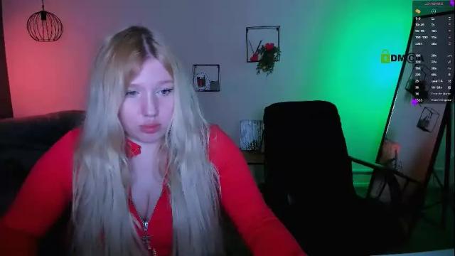 Image 3 of juli_kisss Stream on Chaturbate on 4 days ago