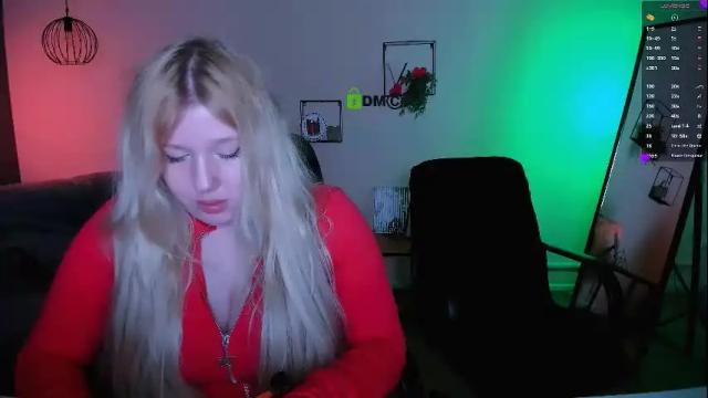 Image 6 of juli_kisss Stream on Chaturbate on 4 days ago