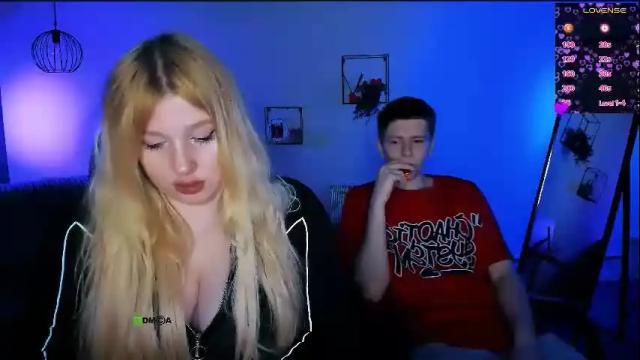 Image 10 of juli_kisss Stream on Chaturbate on 2 days ago