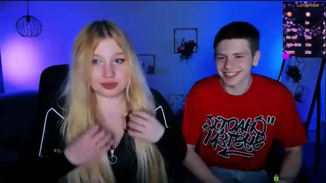Image 7 of juli_kisss Stream on Chaturbate on 2 days ago