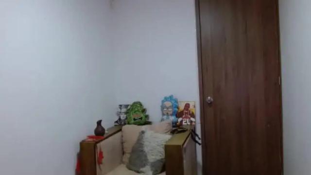 Image 10 of juli_love11 Stream on Chaturbate on 14 months ago