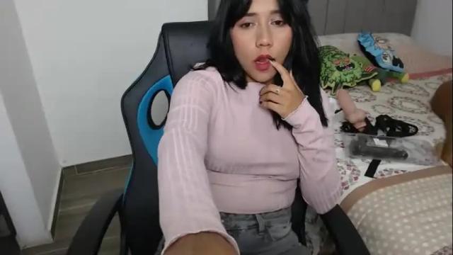 Image 3 of juli_love11 Stream on Chaturbate on 1 month ago