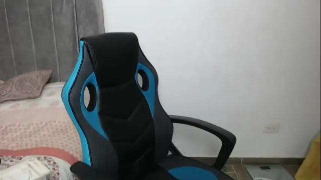 Image 7 of juli_love11 Stream on Chaturbate on 1 month ago