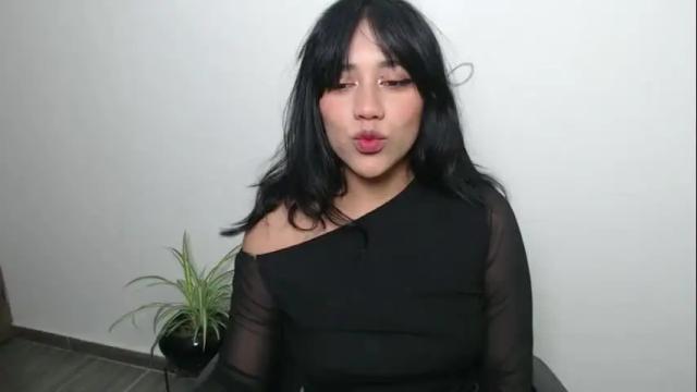 Image 3 of juli_love11 Stream on Chaturbate on 1 month ago