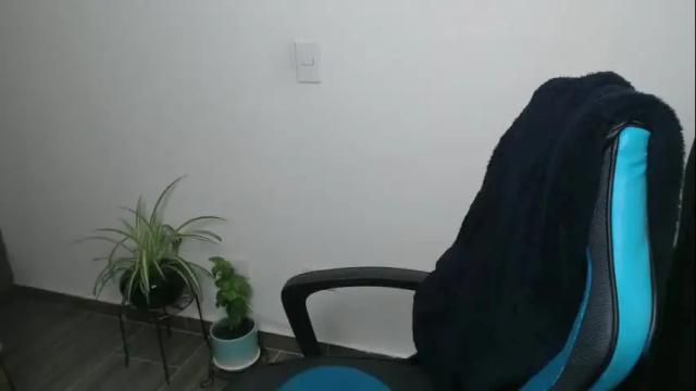 Image 6 of juli_love11 Stream on Chaturbate on 19 days ago