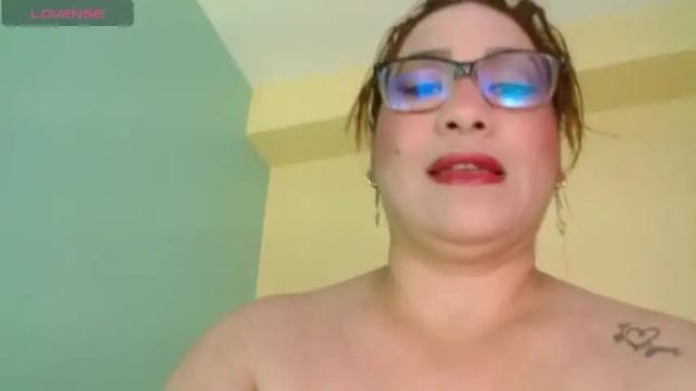 Image 7 of juli_ramirez1 Stream on Chaturbate on 17 months ago