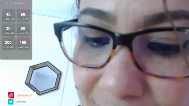 Image 3 of juli_ramirez1 Stream on Chaturbate on 17 months ago