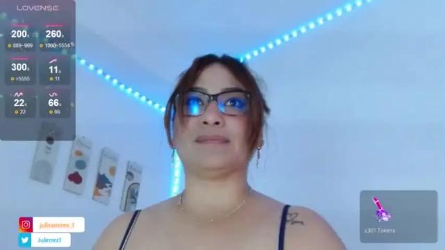 Image 6 of juli_ramirez1 Stream on Chaturbate on 16 months ago