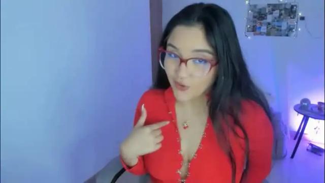 Image 3 of juli_santos_22 Stream on Chaturbate on 1 month ago