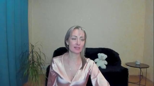 Image 12 of julia__cherry_ Stream on Chaturbate on 8 months ago
