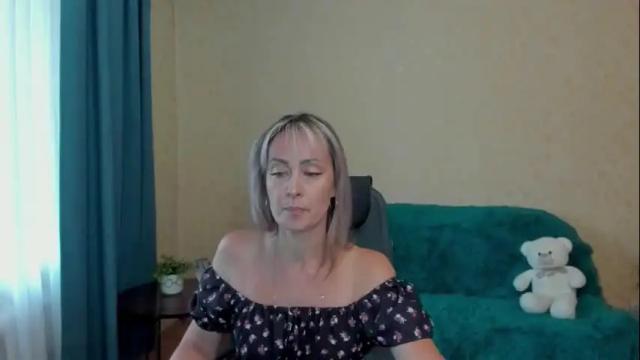 Image 4 of julia__cherry_ Stream on Chaturbate on 7 months ago