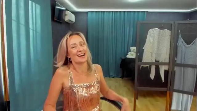 Image 12 of julia__cherry_ Stream on Chaturbate on 5 months ago