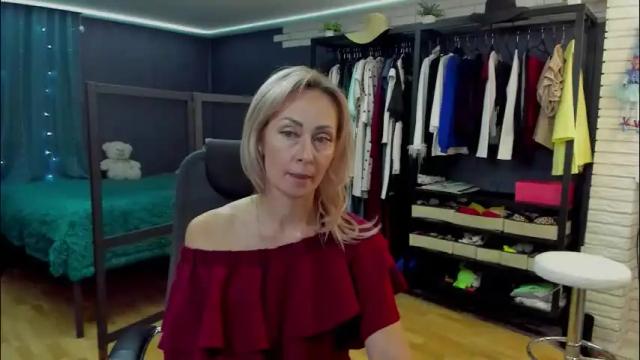 Image 12 of julia__cherry_ Stream on Chaturbate on 19 days ago