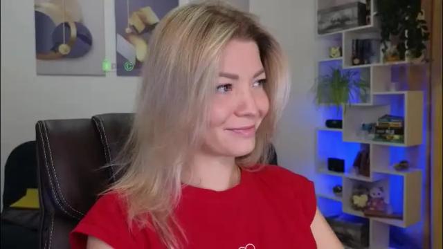 Image 11 of julia_cute_ Stream on Chaturbate on 12 days ago
