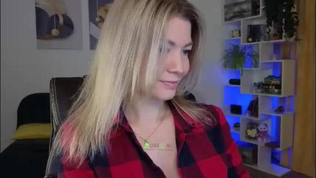 Image 10 of julia_cute_ Stream on Chaturbate on 8 days ago