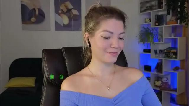 Image 6 of julia_cute_ Stream on Chaturbate on 2 months ago