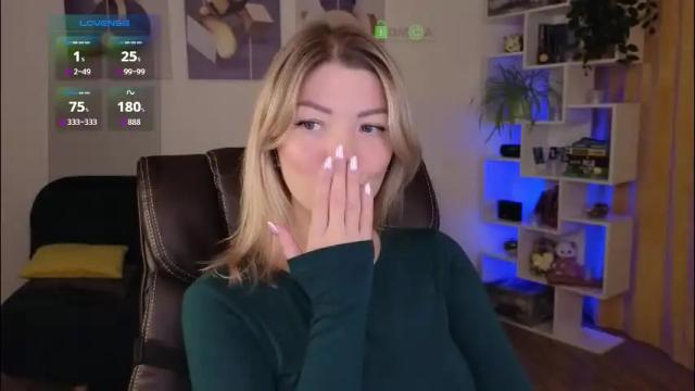 Image 11 of julia_cute_ Stream on Chaturbate on 1 month ago