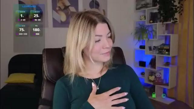 Image 6 of julia_cute_ Stream on Chaturbate on 1 month ago