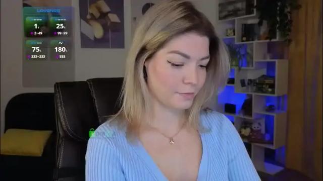 Image 7 of julia_cute_ Stream on Chaturbate on 1 month ago