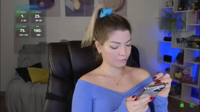 Image 12 of julia_cute_ Stream on Chaturbate on 1 month ago