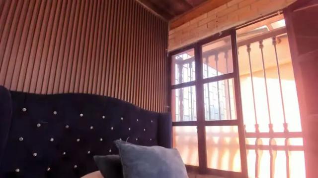 Image 6 of julia_dawson Stream on Chaturbate on 14 months ago