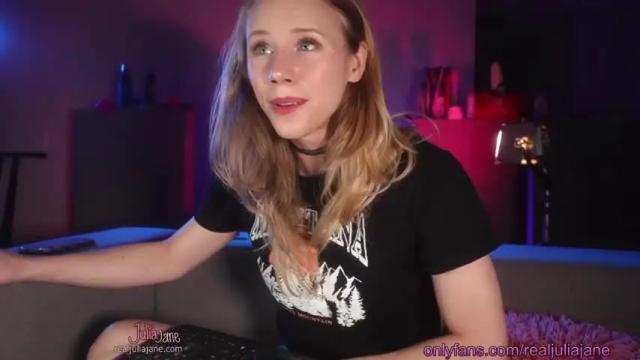 Image 11 of julia_jane Stream on Chaturbate on 22 months ago