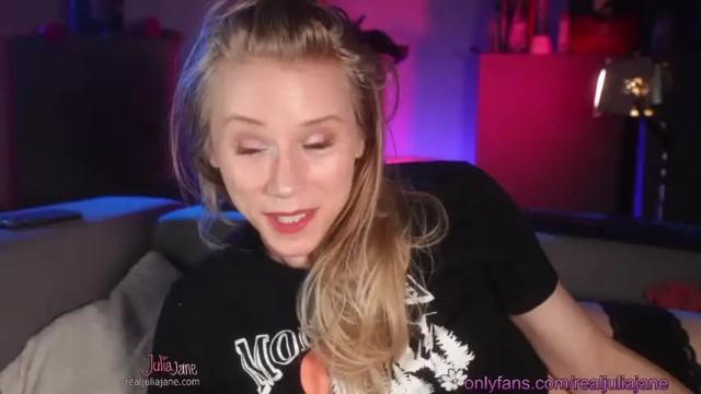 Image 5 of julia_jane Stream on Chaturbate on 22 months ago