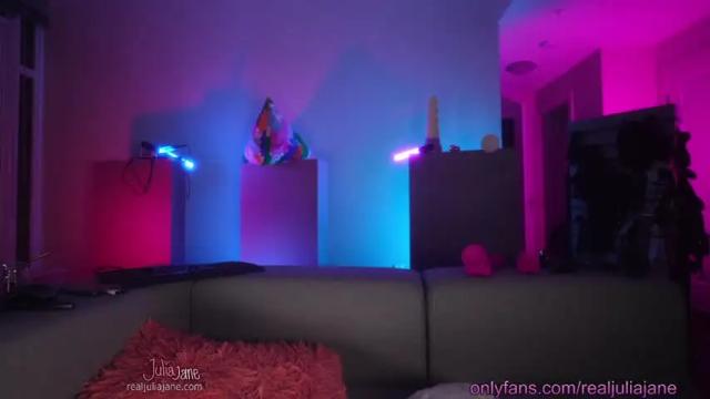 Image 4 of julia_jane Stream on Chaturbate on 21 months ago