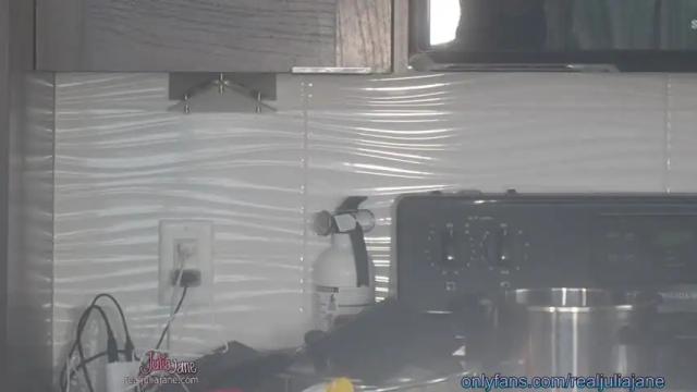 Image 10 of julia_jane Stream on Chaturbate on 21 months ago