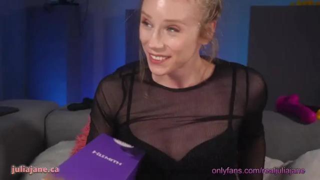 Image 6 of julia_jane Stream on Chaturbate on 21 months ago