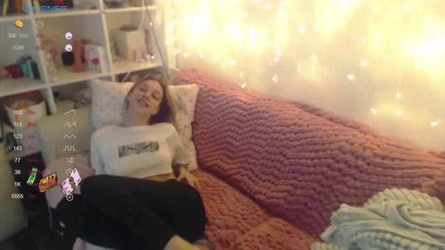 Image 11 of julia_jellyfish Stream on Chaturbate on 15 months ago