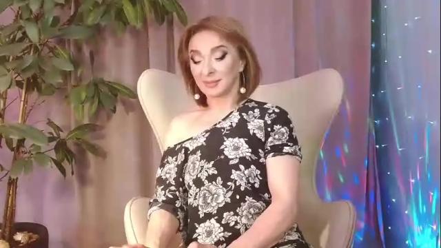Image 6 of julia_renard Stream on Chaturbate on 20 days ago
