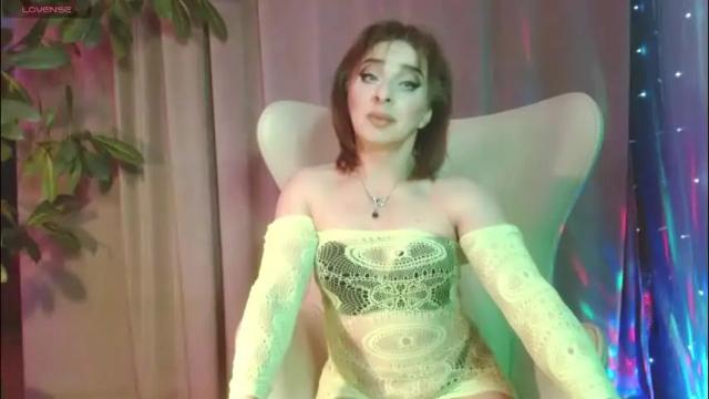 Thumbnail 1, julia_renard's Stream at Chaturbate, 2 months ago