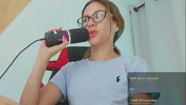 Image 11 of julia_roberts420 Stream on Chaturbate on 7 months ago