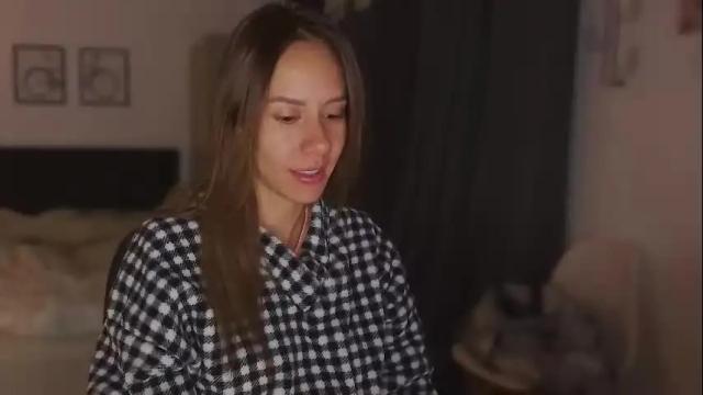 Image 2 of julia_roberts420 Stream on Chaturbate on 3 months ago