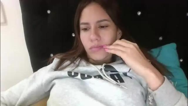 Image 3 of julia_roberts420 Stream on Chaturbate on 7 days ago
