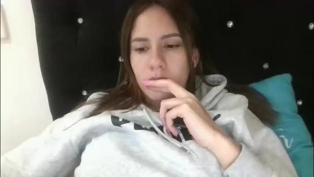 Image 4 of julia_roberts420 Stream on Chaturbate on 7 days ago