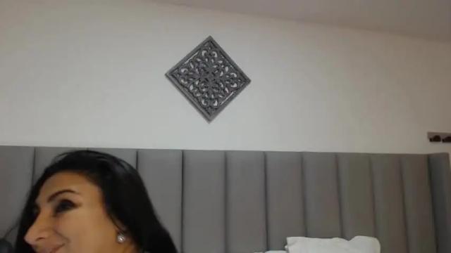 Image 4 of julia_robinson Stream on Chaturbate on 15 months ago