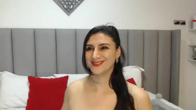 Image 4 of julia_robinson Stream on Chaturbate on 15 months ago