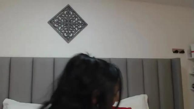 Image 11 of julia_robinson Stream on Chaturbate on 15 months ago