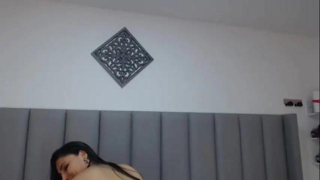 Image 8 of julia_robinson Stream on Chaturbate on 13 months ago