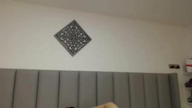 Image 7 of julia_robinson Stream on Chaturbate on 13 months ago