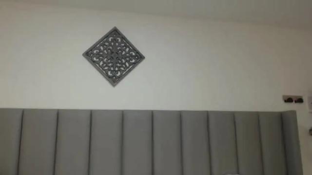 Image 4 of julia_robinson Stream on Chaturbate on 13 months ago