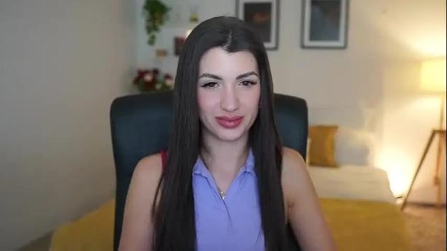 Image 3 of julia_roca Stream on Chaturbate on 3 months ago
