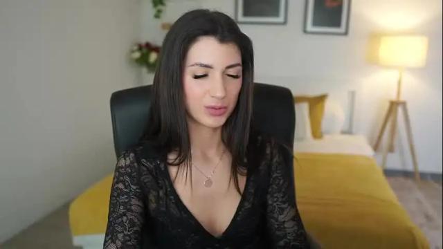 Image 10 of julia_roca Stream on Chaturbate on 2 months ago