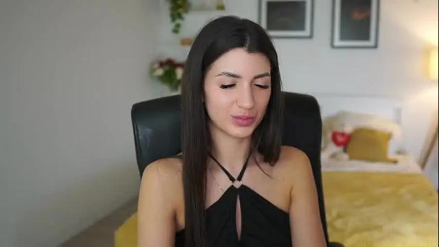Image 10 of julia_roca Stream on Chaturbate on 2 months ago